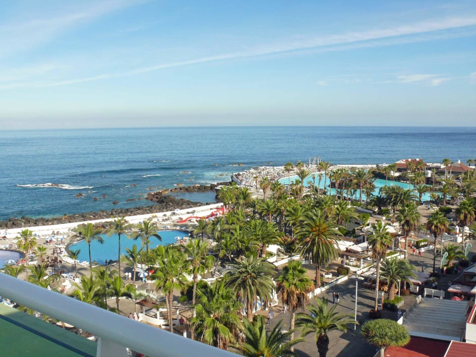 Blick von der Poolanlage auf die Badelandschaft Hotel ValleMar