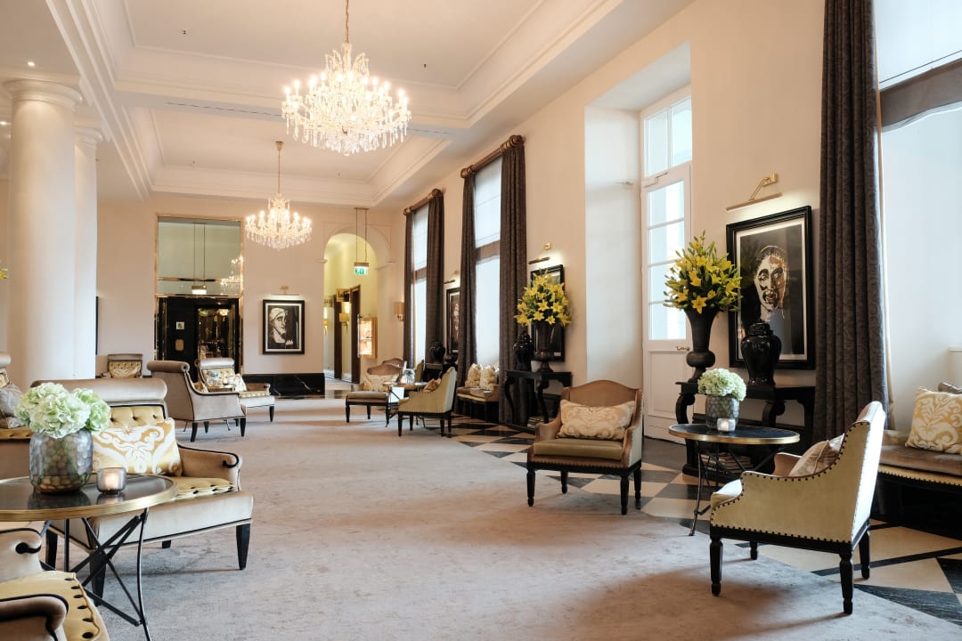 Lobby Althoff Grandhotel Schloss Bensberg