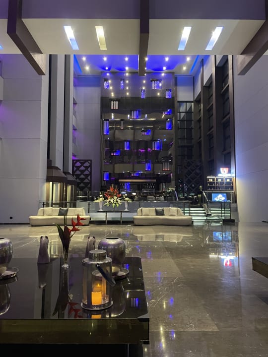 Lobby Radisson Blu Bengaluru Atria Point Bengaluru Karnataka IN