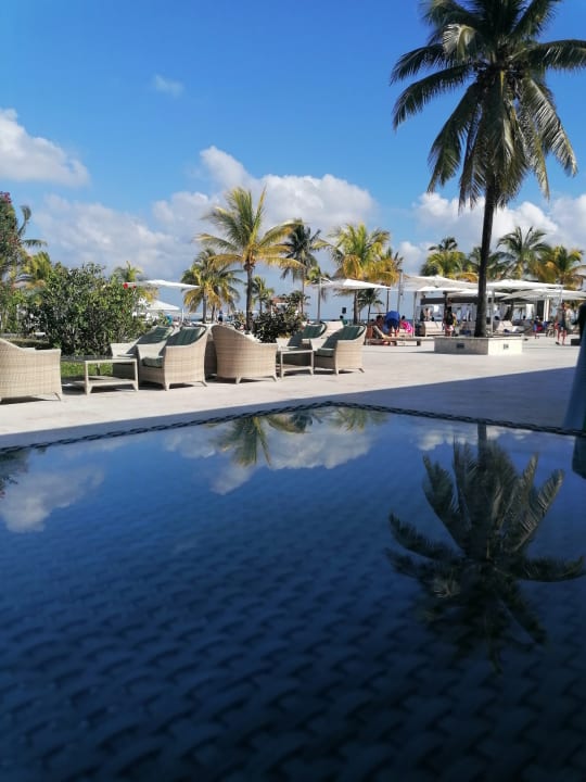 Pool Viva Fortuna Beach by Wyndham - All Inclusive Resort