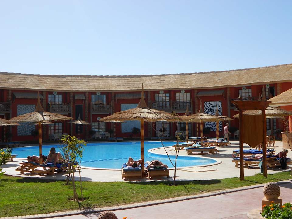  3. beheizbarer Pool Pickalbatros Alf Leila Wa Leila Resort - Neverland Hurghada