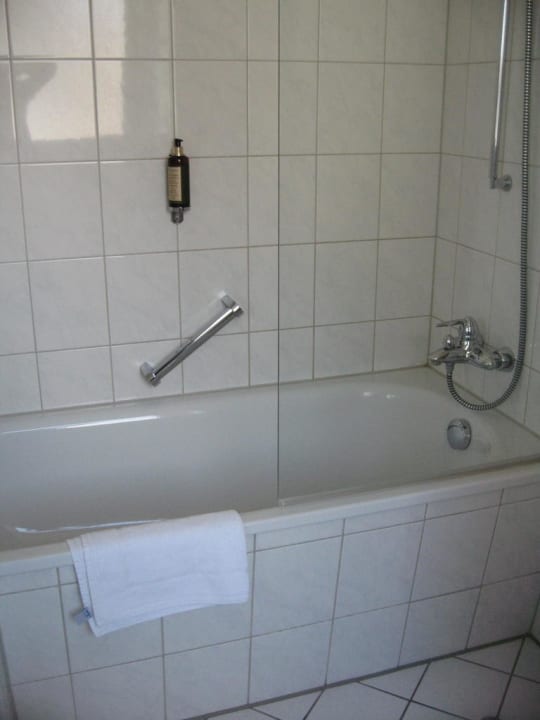 Badewanne Garner Hotel Hamburg - Wandsbek Marktplatz