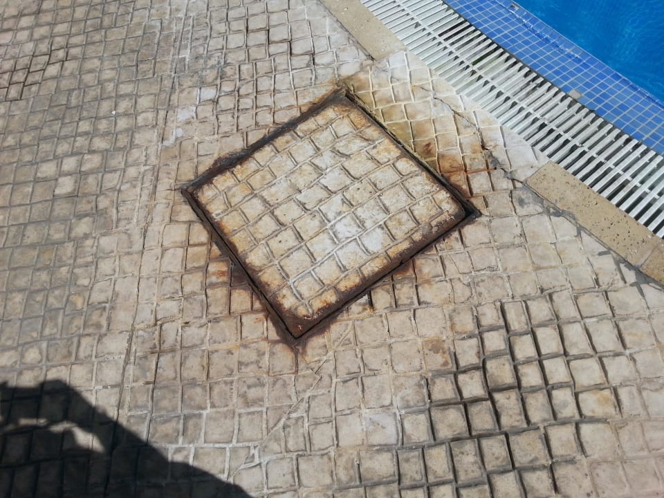 Verrostet immer noch Luna Miramar Club