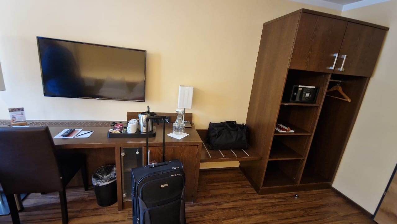 Zimmer SONNE_1806, Hotel am Campus Dornbirn