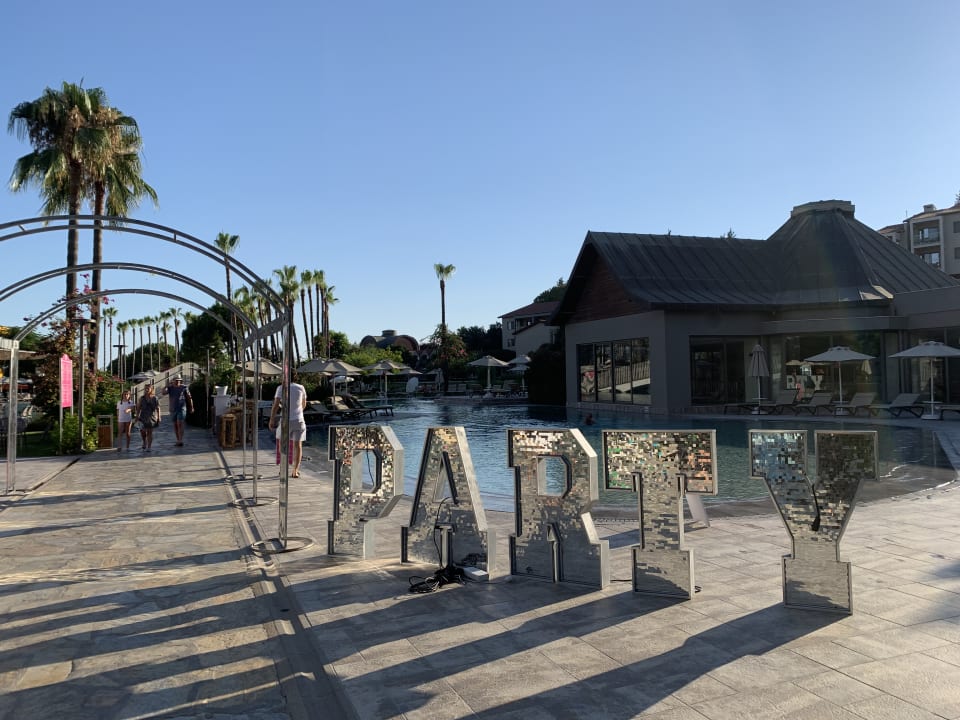 Pool Arum Barut Collection