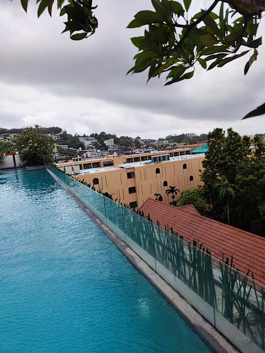 Pool Kata Palm Resort & Spa