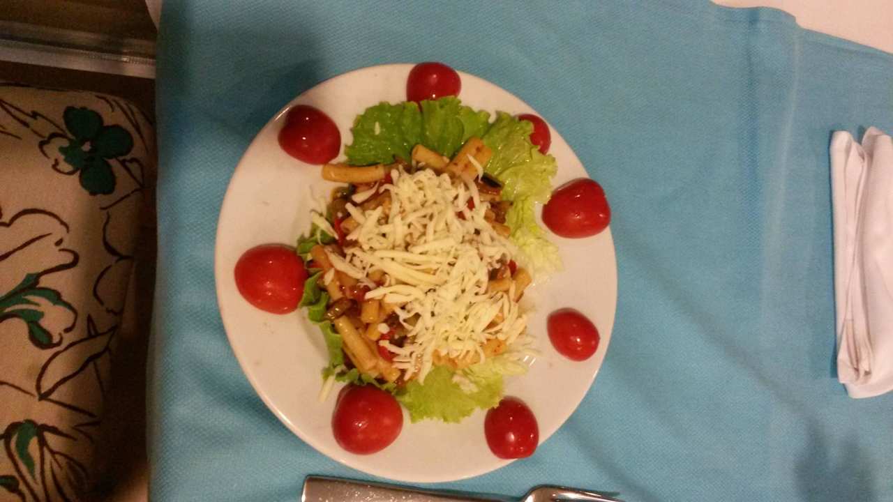 Nudeln aus dem Wok Side Lilyum Hotel & Spa