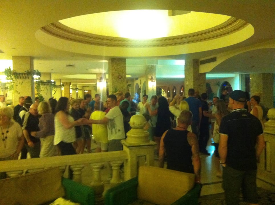 Tanz Alarm Titanic Beach Spa & Aqua Park