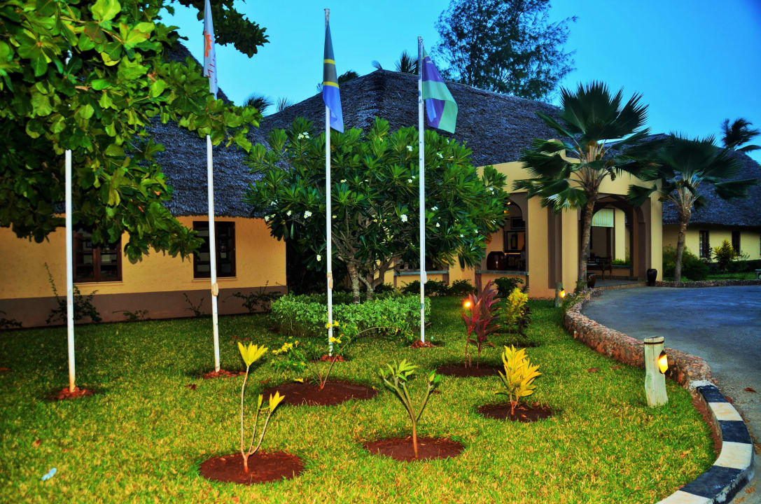 Neptune Pwani Beach Resort & Spa Neptune Pwani Beach Resort & Spa