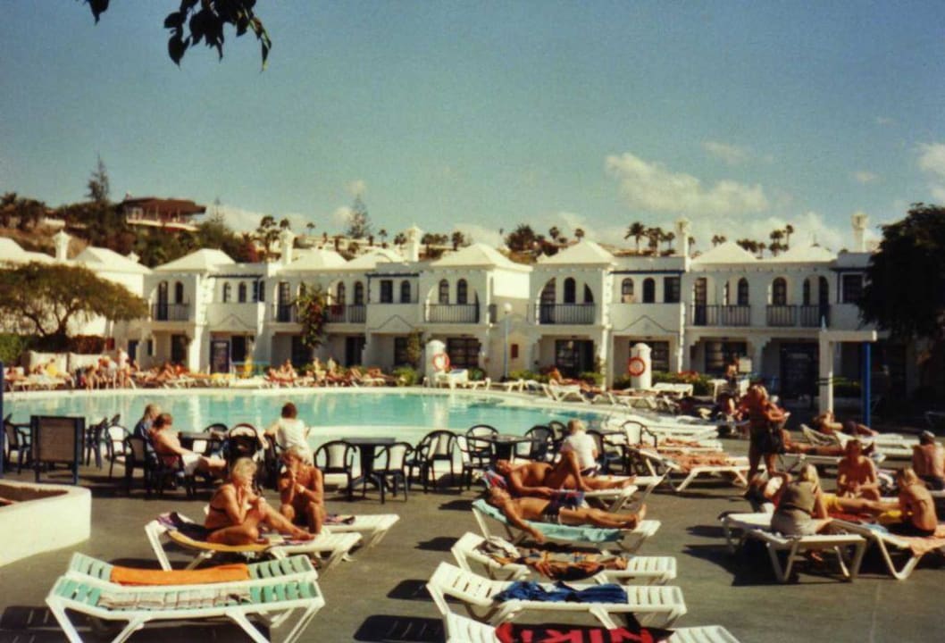 Ausblick zum Pool Hotel Bungalows Duna Flor