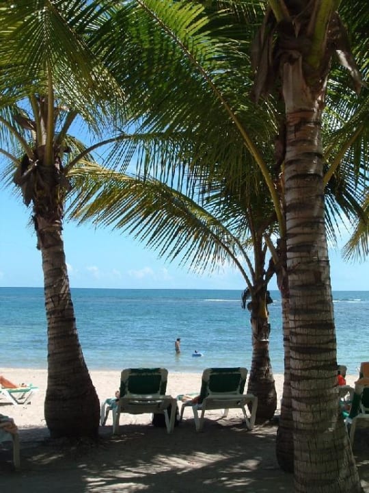 Strand Playabachata Hotel