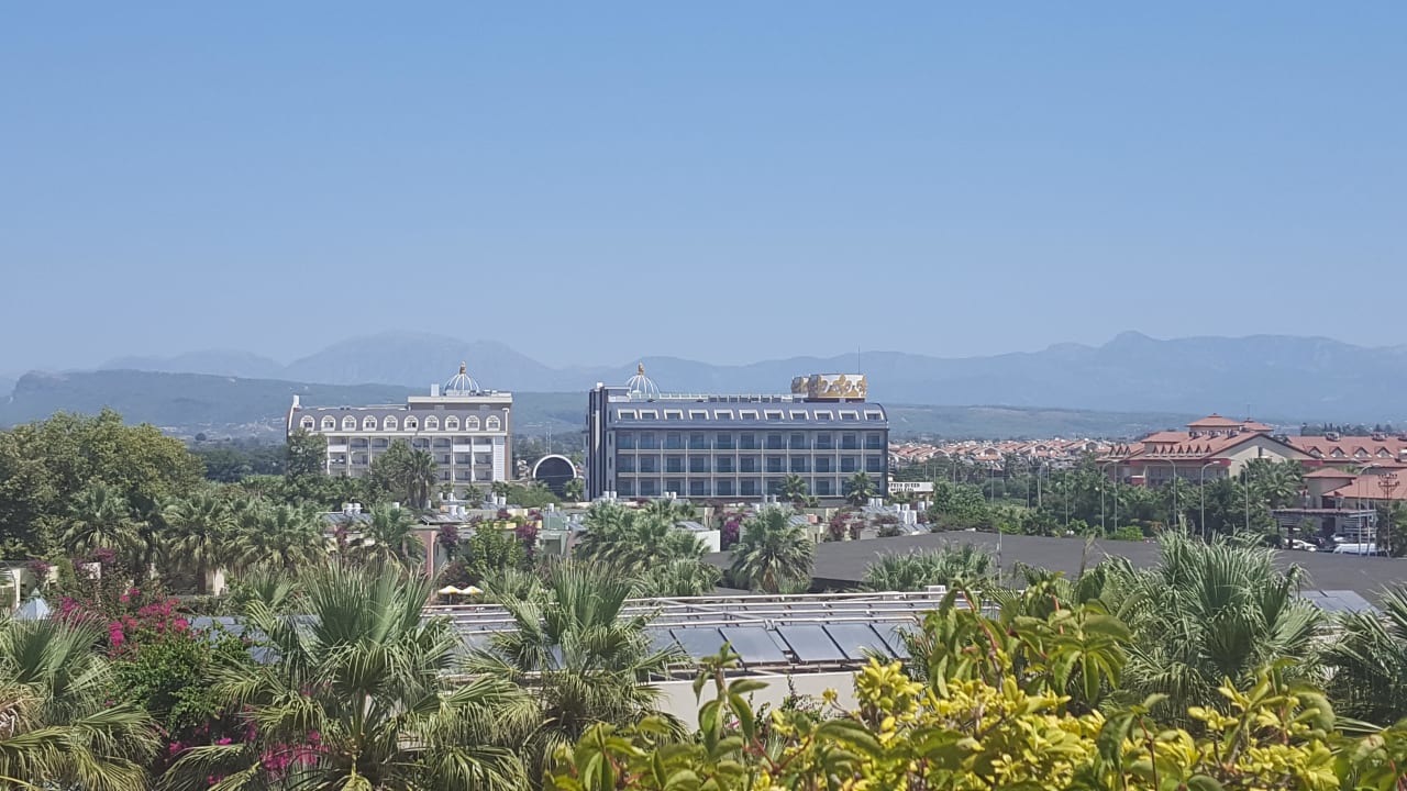 Aussicht von den Rutschen aus VONRESORT Golden Beach