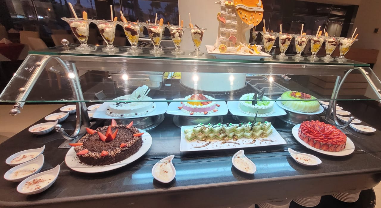 Gastro Palm Beach Resort