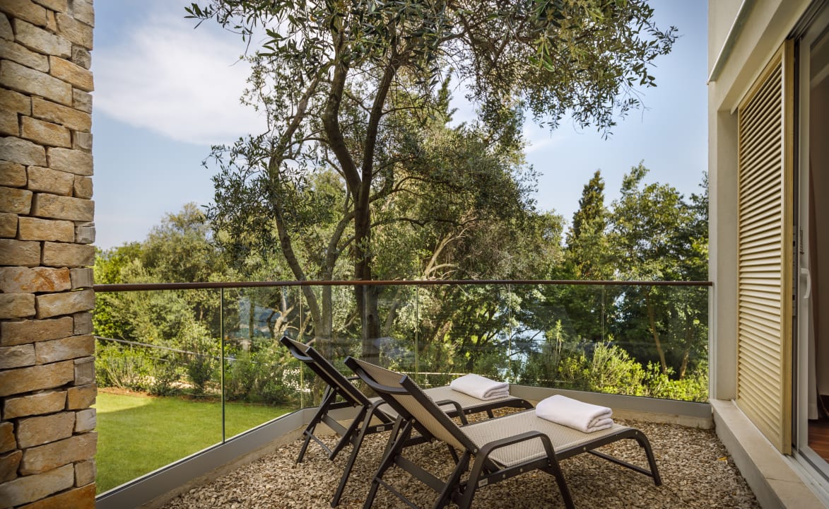 Zimmer Girandella Maro Suites & Villas