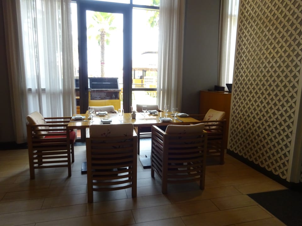 Gastro Amwaj Rotana Jumeirah Beach Residence