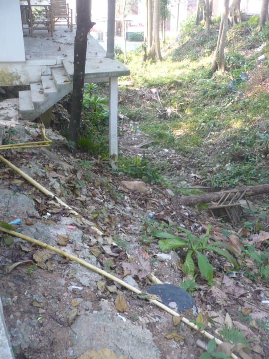 Nur Bauschutt vor dem Bungalow Hotel Siam Beach Resort