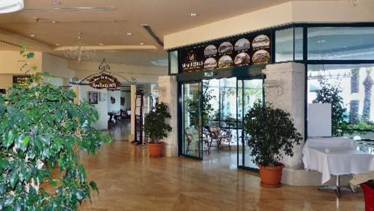 Lobby Aska Hotel Just in Beach