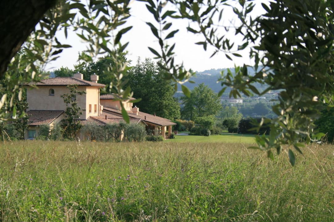 Erster Blick auf die Anlage Relais de Charme Le Videlle