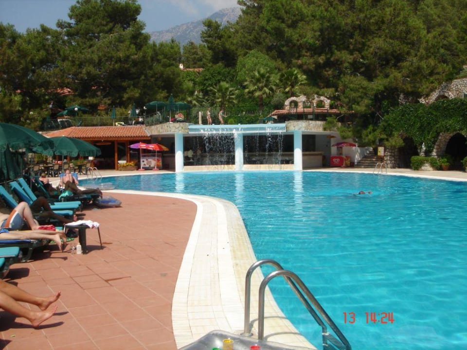 poolanlage Montana Pine Resort