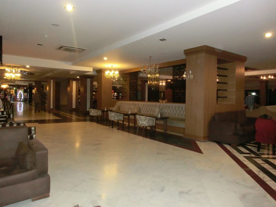 Lobby Seaden Corolla Hotel