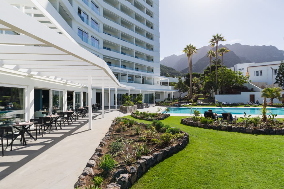 Pool OCÉANO Health Spa Hotel