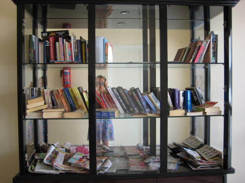 Bibliothek Hotel El Mouradi Djerba Menzel