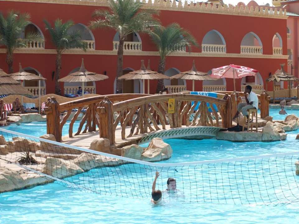 Basen hotelowy Pickalbatros Alf Leila Wa Leila Resort - Neverland Hurghada