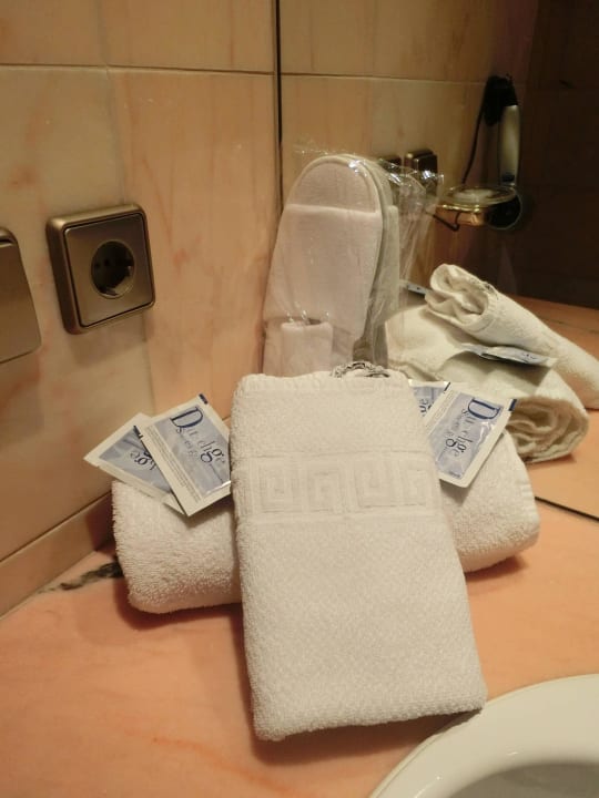 Badelatschen usw. Hotel Seeschau