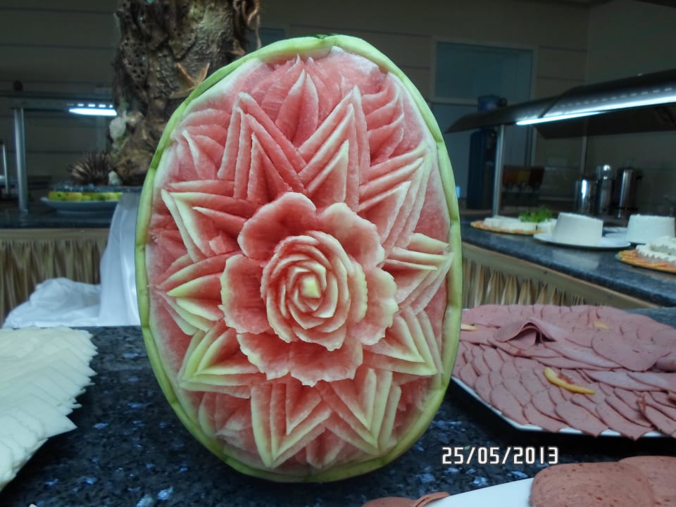 Eine von vielen schönen Wassermelonen Hotel El Mouradi Djerba Menzel