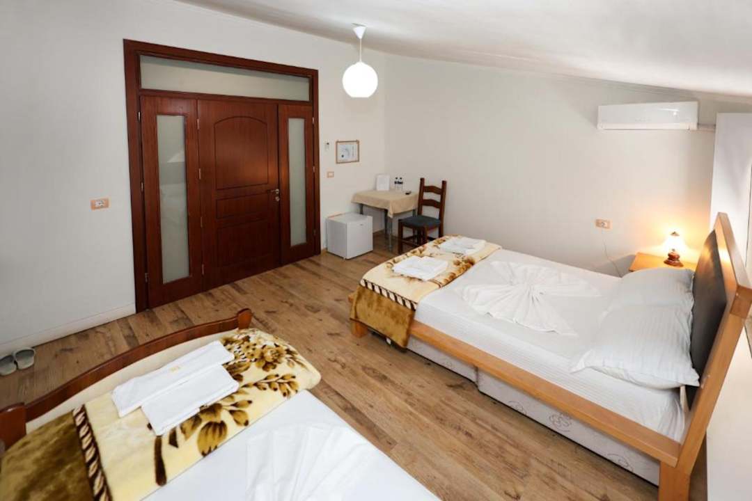 Zimmer Hotel Familja