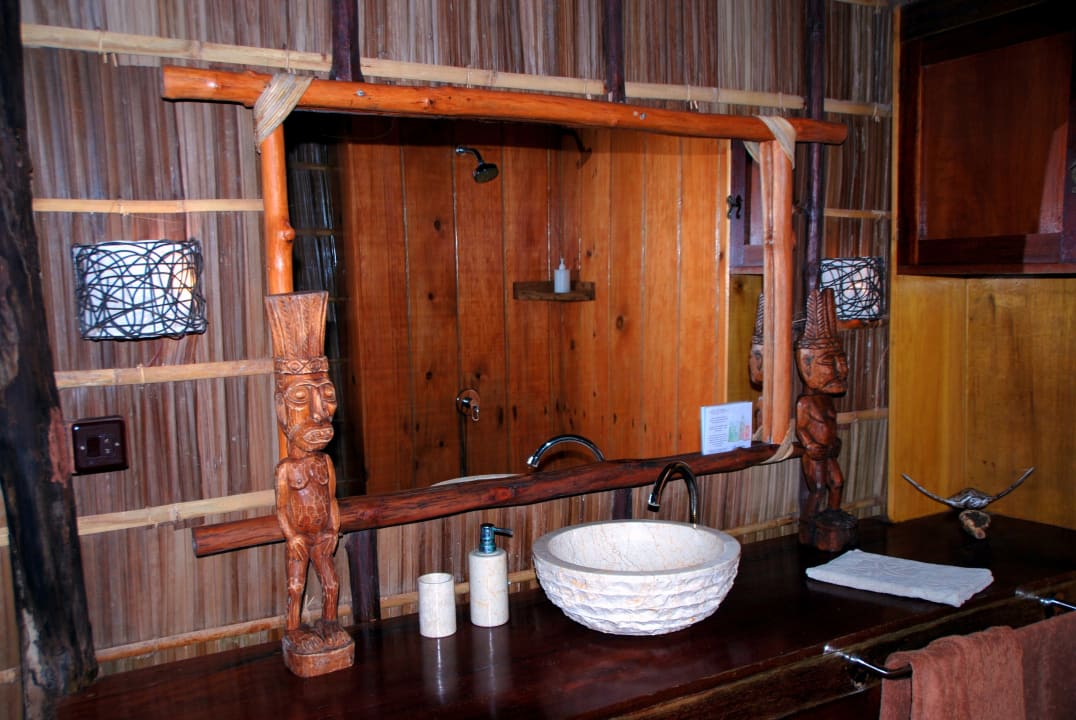 Bad Papua Explorers Resort