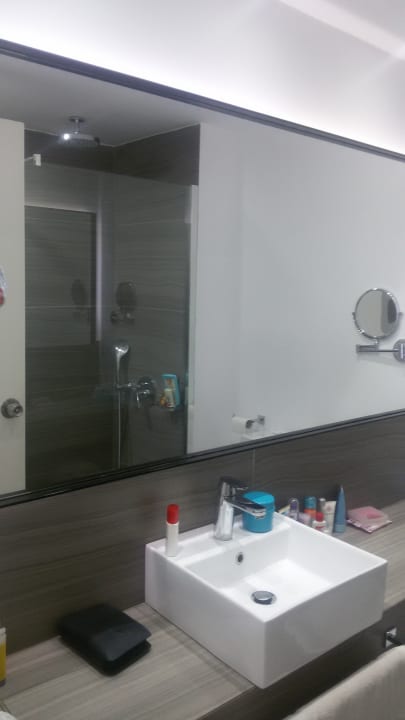 Zimmer Crystal Springs Beach Hotel