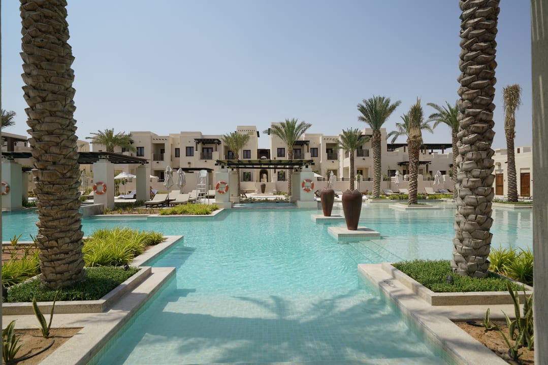 Pool Al Wathba, a Luxury Collection Desert Resort & Spa, Abu Dhabi