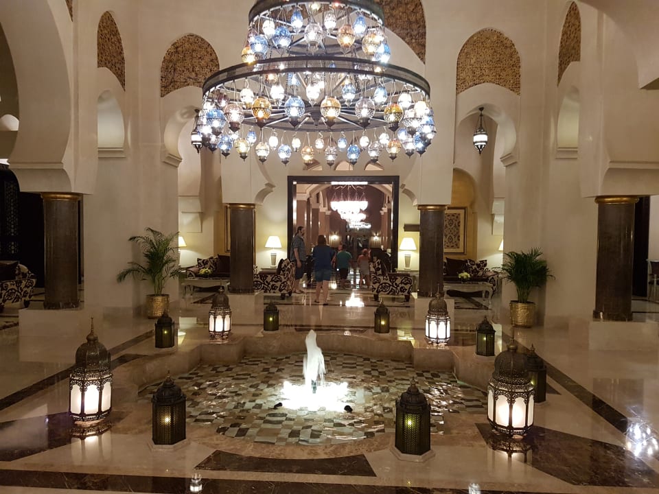 Lobby Miramar Al Aqah Beach Resort