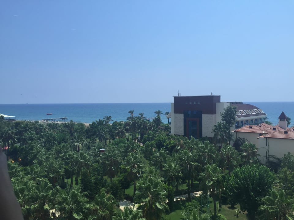 Ausblick Gartenbereich und Strand Saphir Hotel & Villas