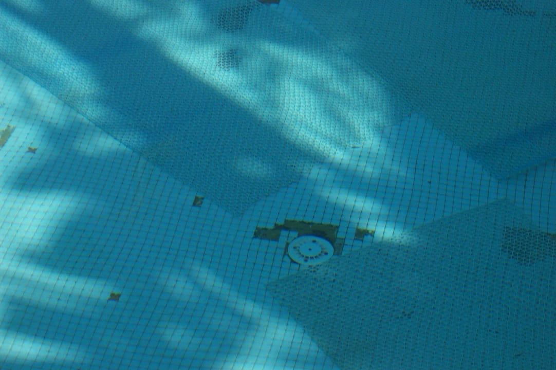 Mängel Fliesen sind kaputt Grand Makadi