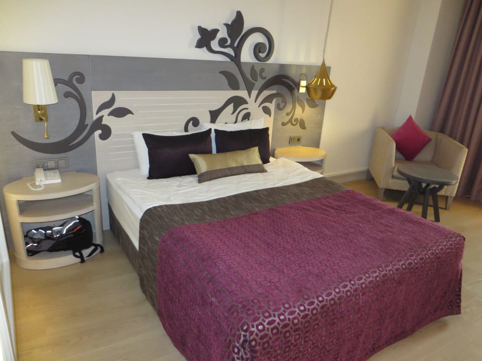 Elternbett im Familienzimmer Kirman Belazur Resort & Spa