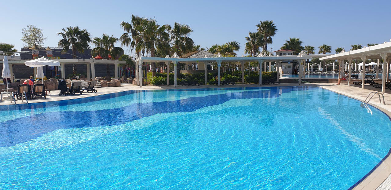 Pool Calimera Serra Palace