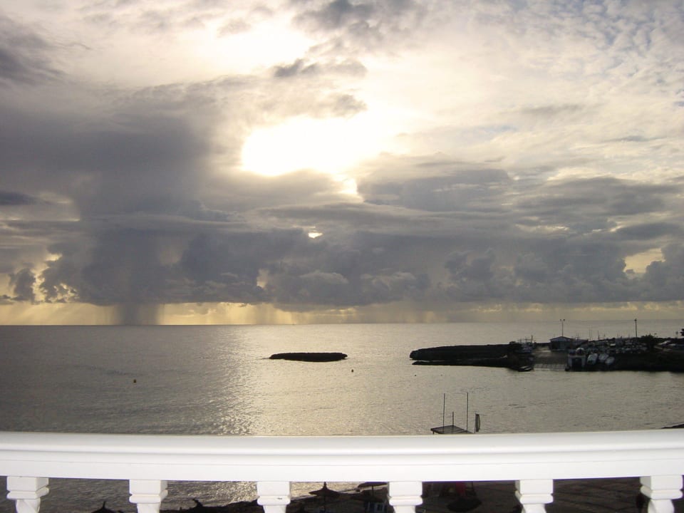 Wetter Spektakel  Hotel Club S'Illot