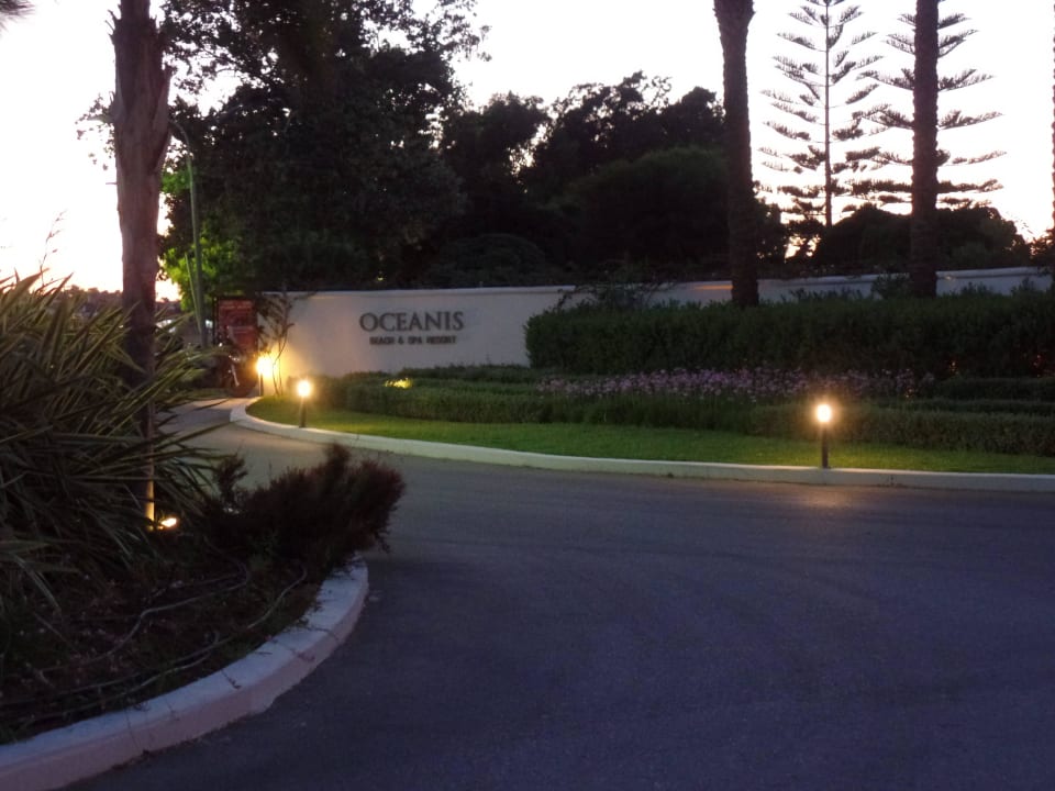 Außenansicht TUI BLUE Oceanis Beach and Spa Resort