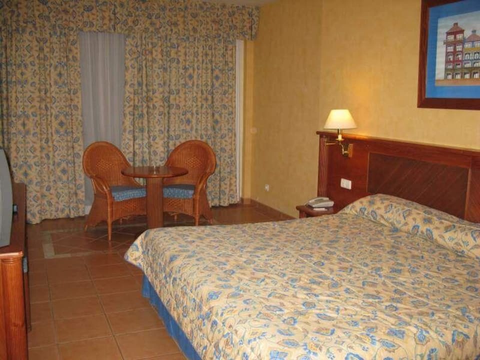 Zimmer Bahia Principe Sunlight Costa Adeje