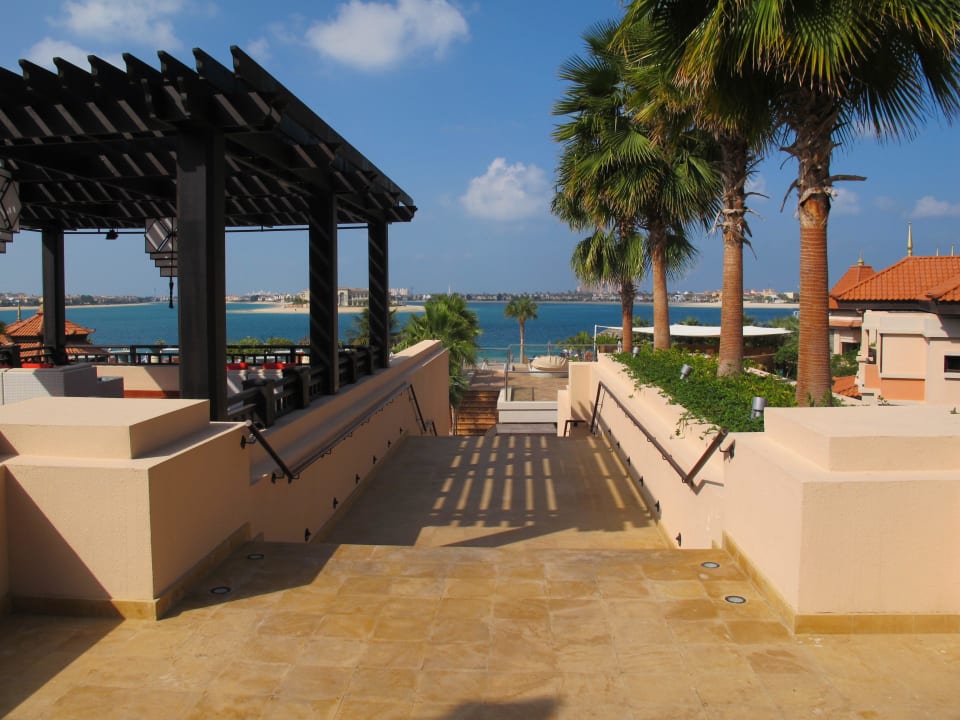 Blick zum Strand Anantara The Palm Dubai Resort