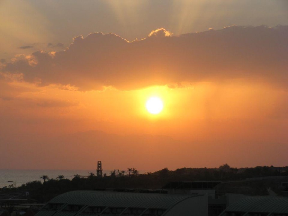Sonnenuntergang VONRESORT Golden Coast