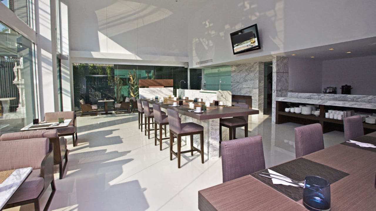 Sala Di Solo Restaurant Hotel Solo Sukhumvit 2