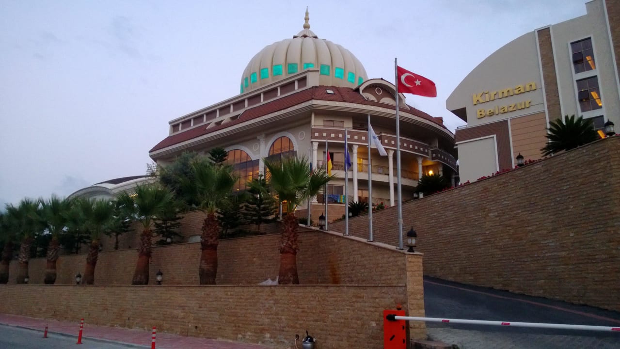 Въезд Kirman Belazur Resort & Spa