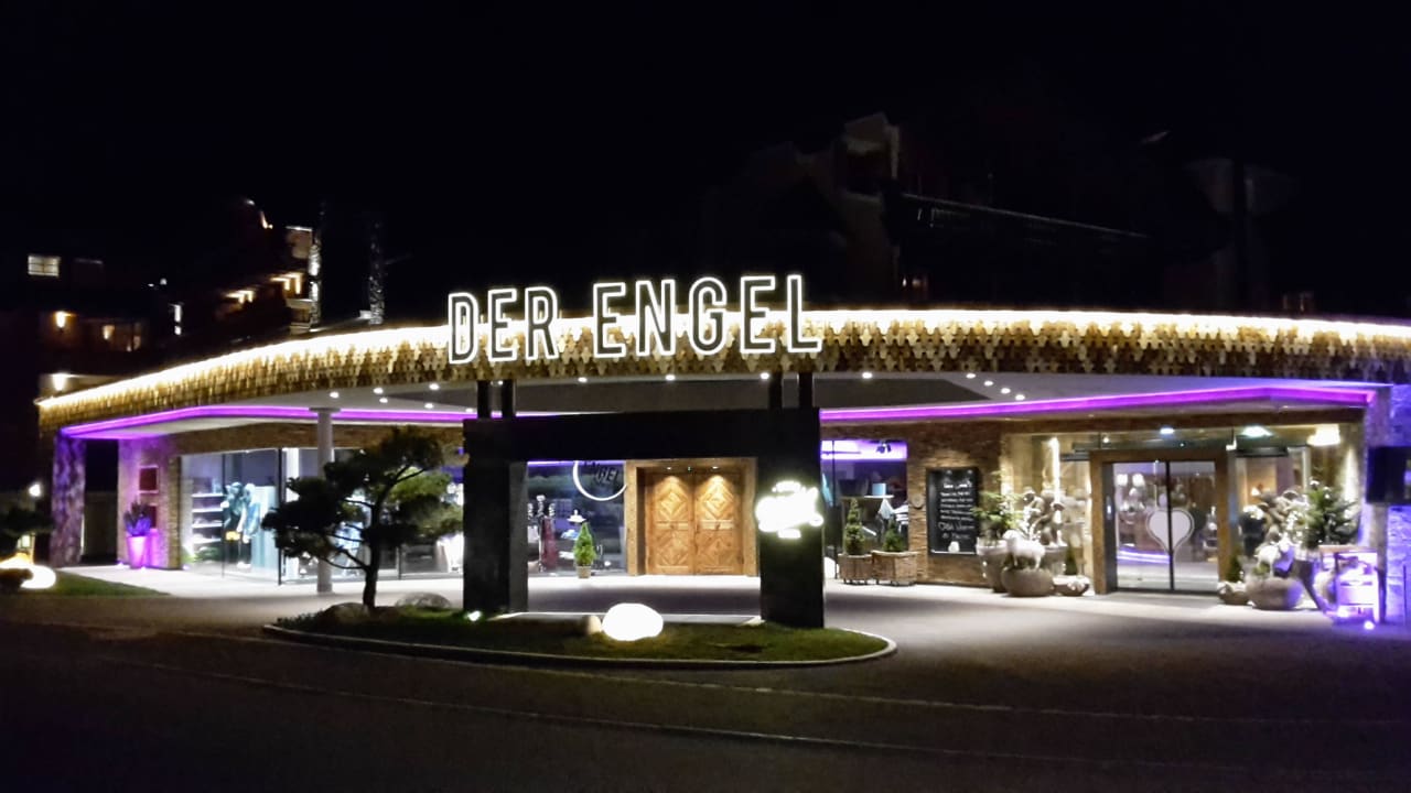 Neuer Eingangsbereich Wellnesshotel Engel