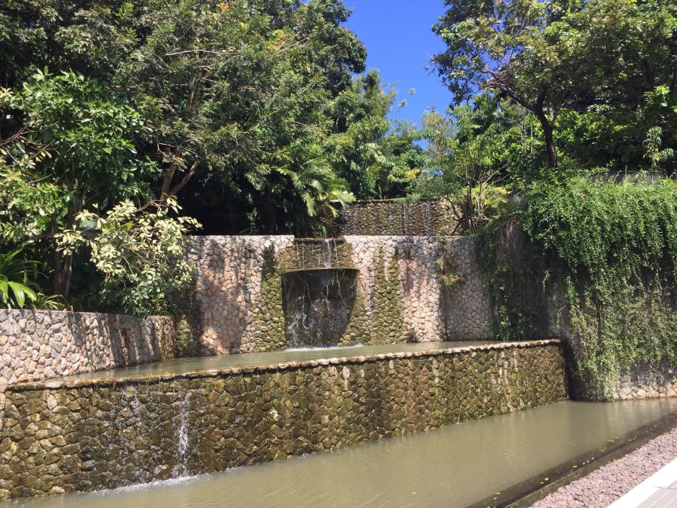 Wasserfall Pullman Phuket Arcadia Naithon Beach