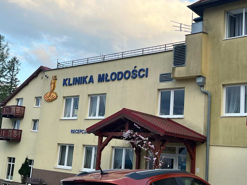 Außenansicht Klinika Młodości Medical SPA