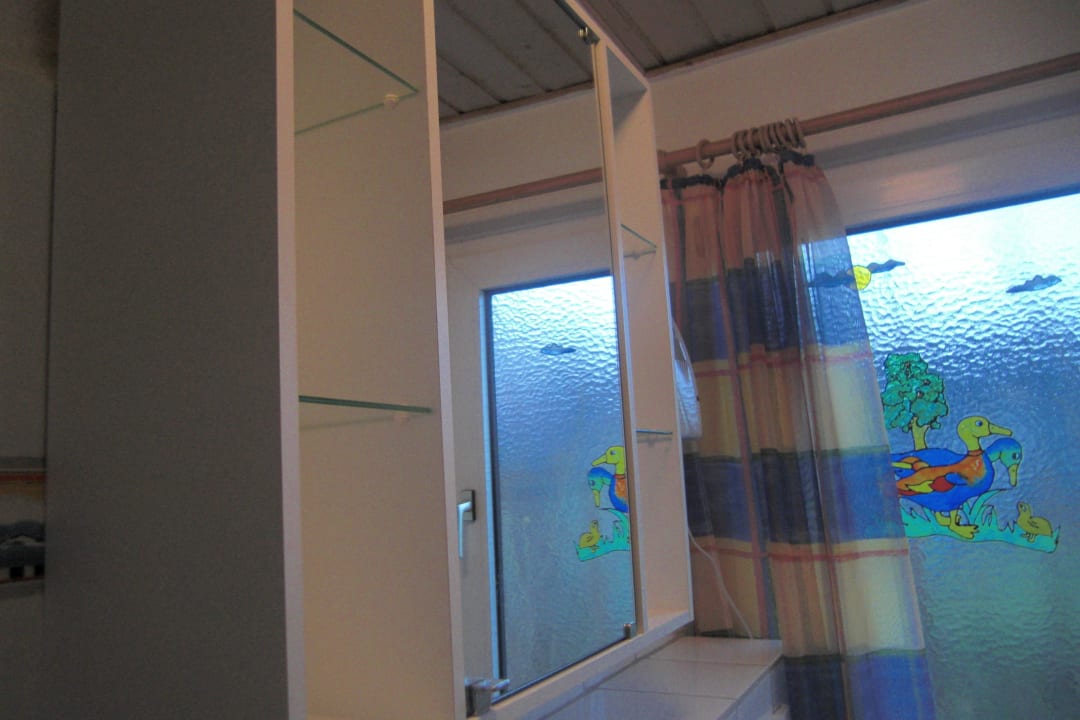 Bad - viel Stauraum  Villa Schuhkarton