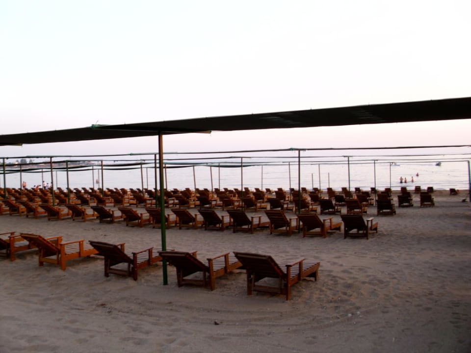 Strand am Abend Nerton Hotel - Erwachsenenhotel ab 16 Jahren